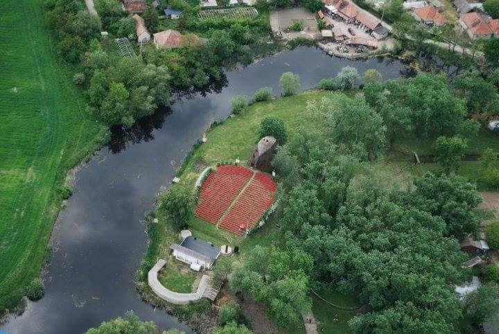 Dom Argyelus - Argyelus Haz - Fesztypark Hotel Martovce Екстериор снимка